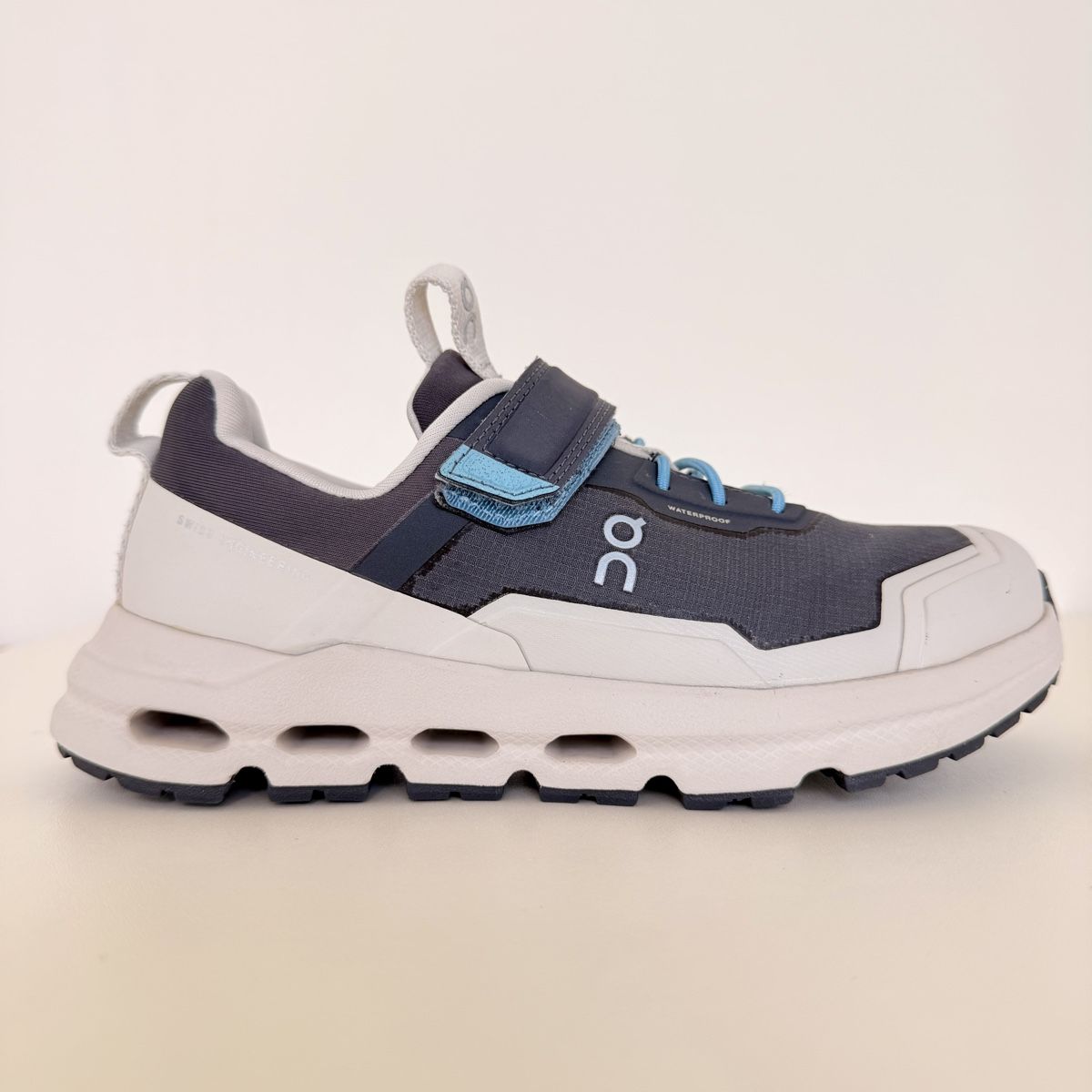 On Scarpe per ragazzi: On Cloudhero Waterproof Kinder Trekkingschuh Blau, Grösse 31 – Usato da Schaffhausen venduto da Nesy20