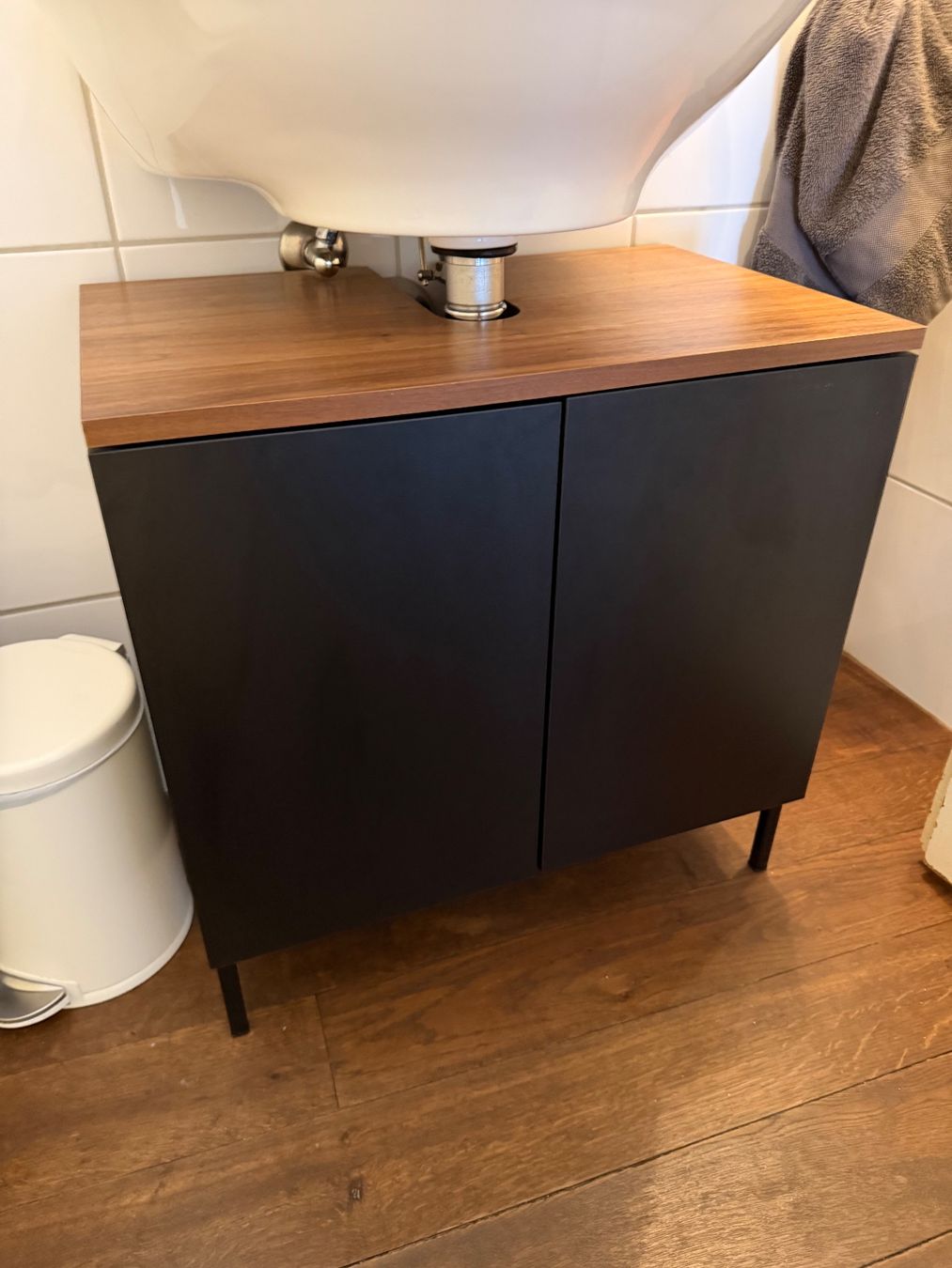 Pfister Mobili per bagno: Badezimmer Schrank von Pfister – Usato da Wollerau venduto da fra_g6j7 2