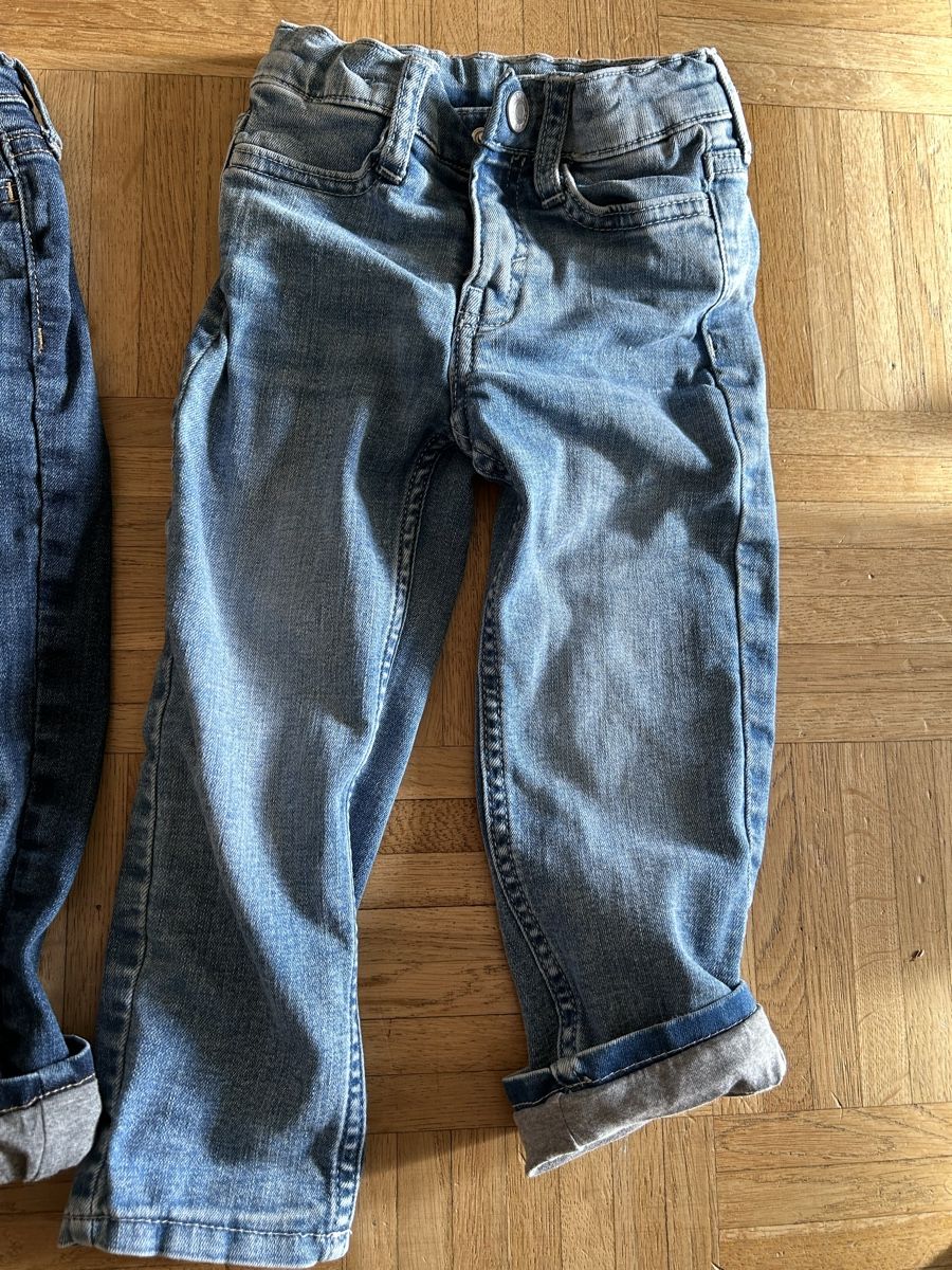 H&M Pantaloni: Lot de 3 jeans doublés H&M / taille 98 – Usato da Meyrin venduto da Bronx86 3