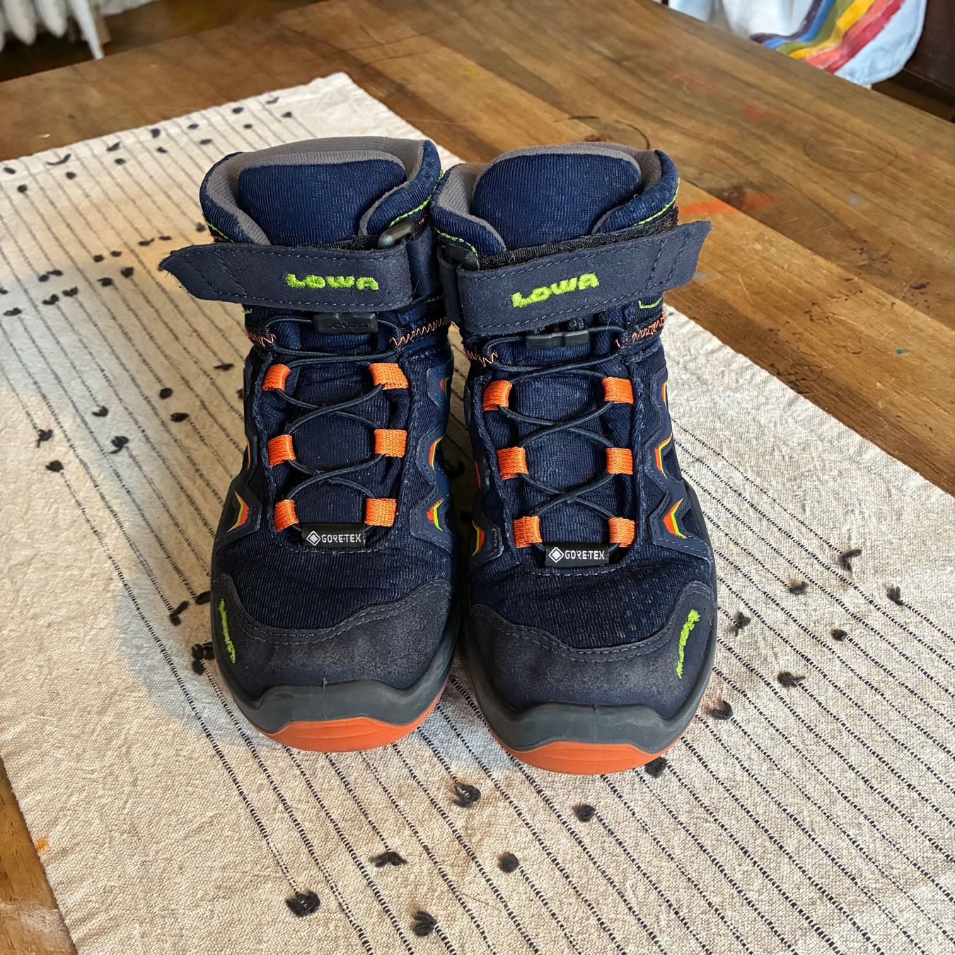 Lowa Scarpe per ragazzi: Lowa Winterschuhe Grösse 29 – Usato da Winterthur venduto da bunteperlen 1