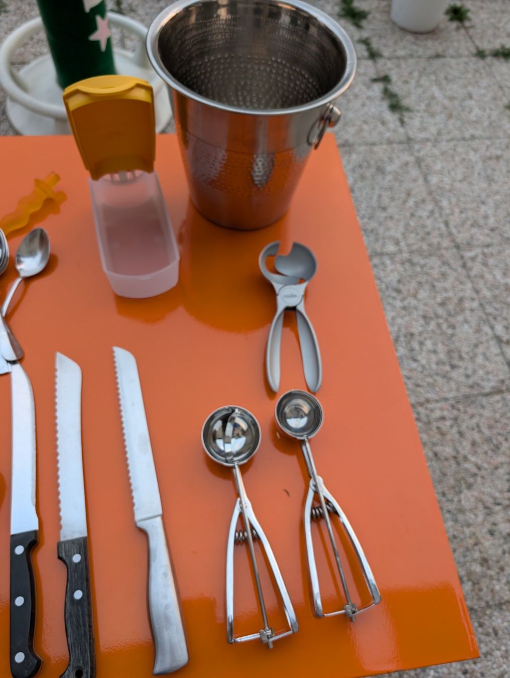 Set di posate: Diverse Küchenutensilien Sammlung – Usato da Cugnasco venduto da tizianaq 4
