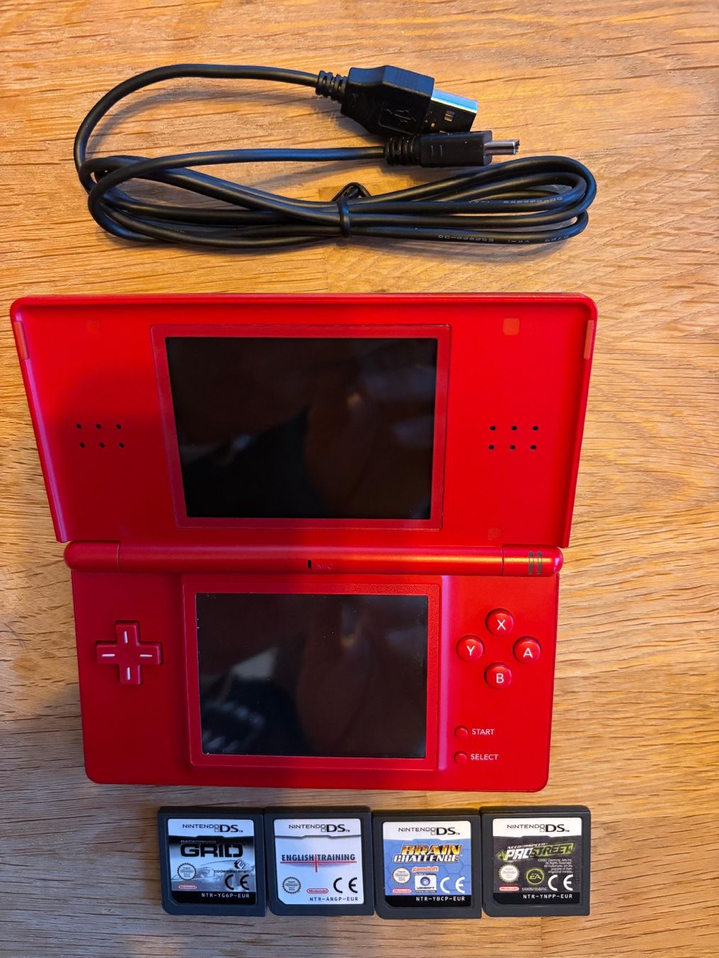 Nintendo Console: Nintendo DS lite – Usato da Celerina venduto da cor_9yfb