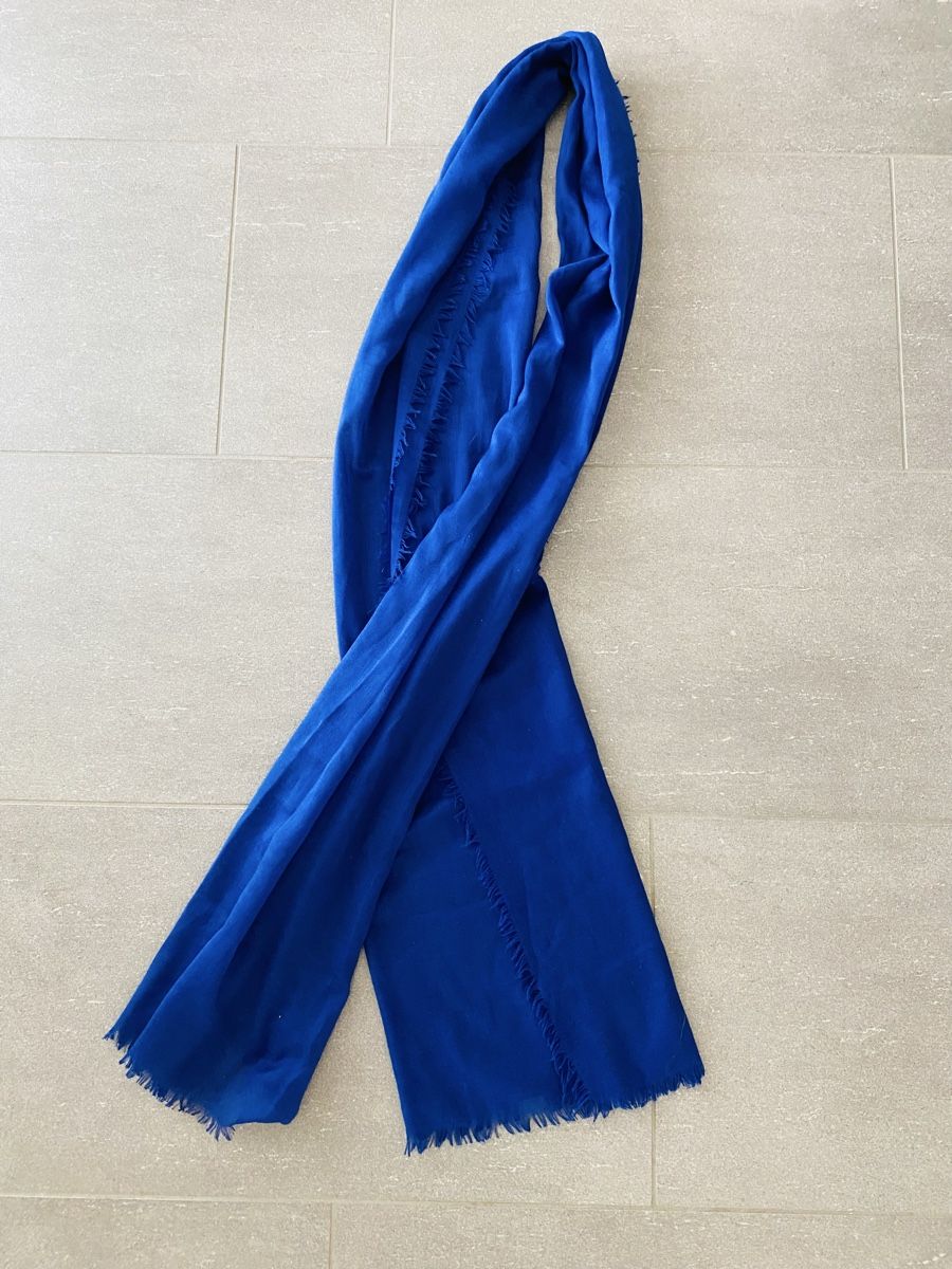 Esprit Foulard & Sciarpe: ESPRIT SCHAL ROYALBLAU FAST NEU! – Nuovo (secondo la descrizione) da Malters venduto da Kuettel1 4