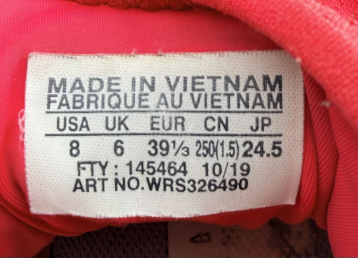 Wilson Scarpe da uomo: Wilson Rush Pro 3.0 rouge taille 39 – Usato da Vessy venduto da _Callidus_ 6
