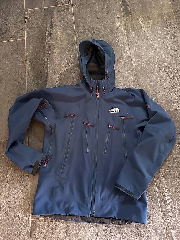 North Face Jacken: Softshelljacke von North Face Summit series – Gebraucht aus Buochs von Tschewy 1