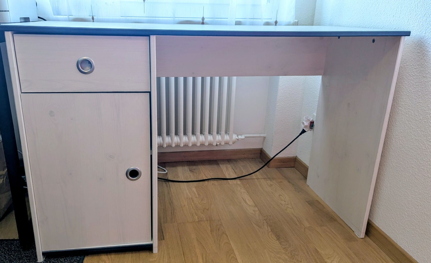 Schreibtische: Schreibtisch  – Gebraucht aus Steinmaur von Ottelo