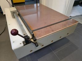 Bacher Form-Control 1620 Filmschneidetisch Rollenschneider