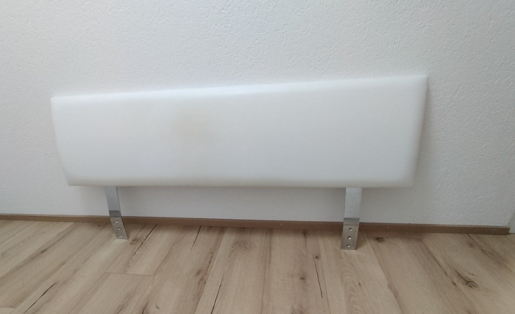 Letti: Kopfteil Bett weiss gepolstert 140cm – Usato da Urswil venduto da fab_ydv7