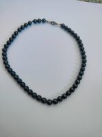 Elegante Halskette mit dunklen Perlen - Zeitloser Schmuck!