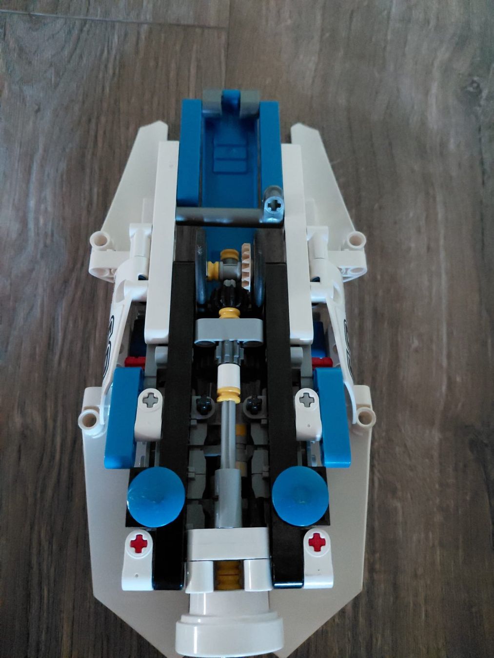 Lego Spielzeuge: LEGO Technic 42045 : Le hydroglisseur de course – Gebraucht aus Eschert von elleajis 7