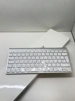 Apple Wireless Keyboard QWERTZ silber neuwertig