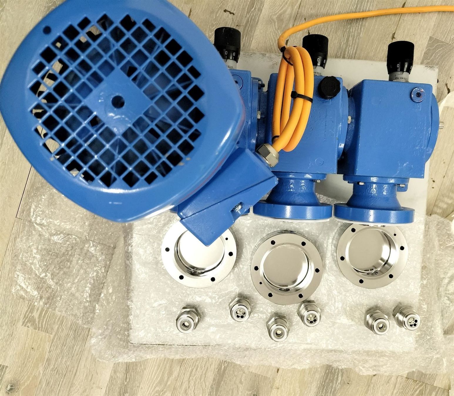 Accessori da laboratorio: Lewa Ecodos EEK 0090 S13 Diaphragm Metering Pump – Usato da Niederdorf venduto da LeptonAG_Labor 5
