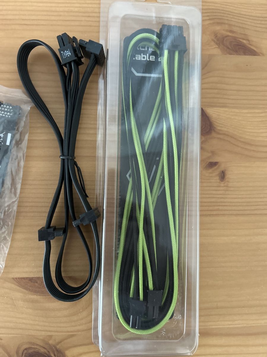 Cavi: PC Kabel Set – Usato da Amden venduto da Arven-Schmuck 2