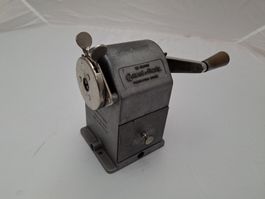 Caran d'Ache Spitzer Metall Handkurbel gebraucht