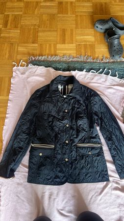 Veste matelassée noire avec poches