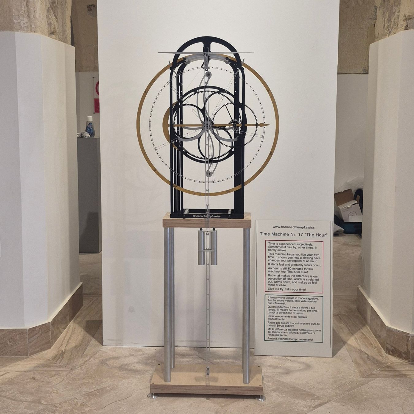 Pendules & Horloges murales: Zeitlose Schweizer Eleganz – Neuf avec emballage d'origine à Schiers par RINI-DH1998 3