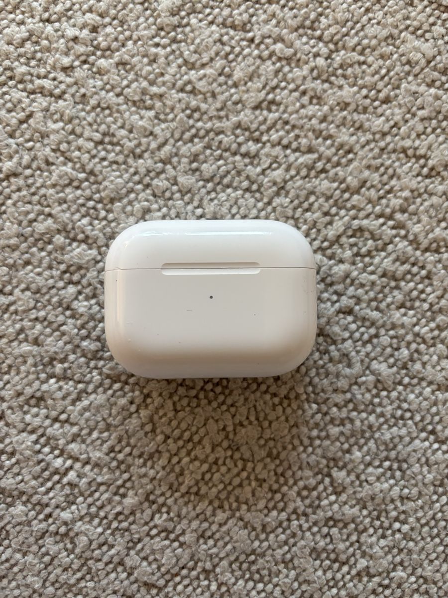 Apple Cuffie: AirPods 2. Generation  – Usato da Bern venduto da Liviasp 6