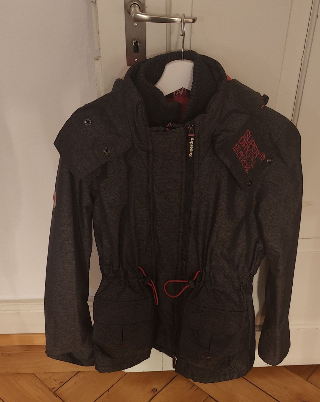 Superdry Jacken: Superdry Übergangsjacke Gr. S, Damen – Gebraucht aus Zürich von nara13