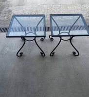 Beistelltisch aus Metall und Glas