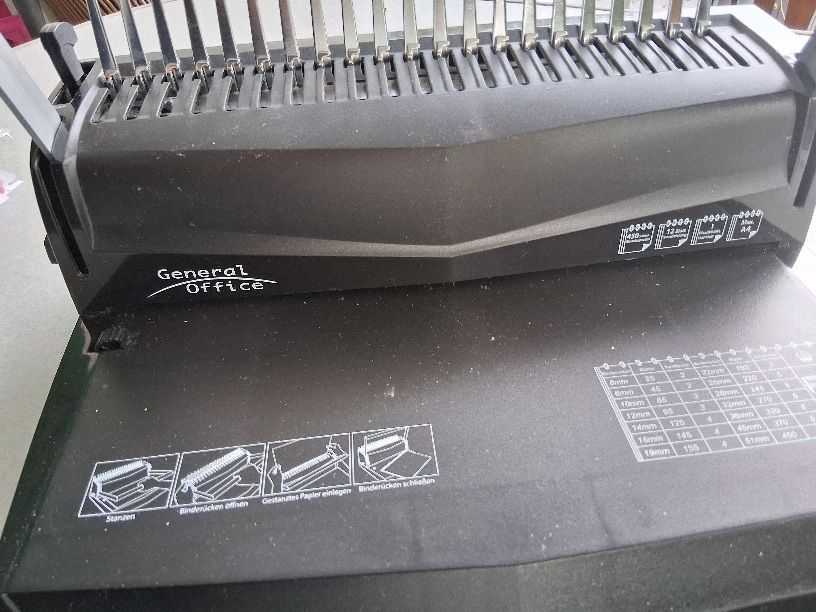 Machines à relier: Heftbinde Maschine General Office – D'occasion à Aeschi SO par git_l8rn