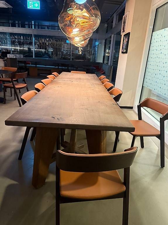 Tables: Massiver Eichen-Tisch 3.7m lang – D'occasion à Embrach par stvc 1