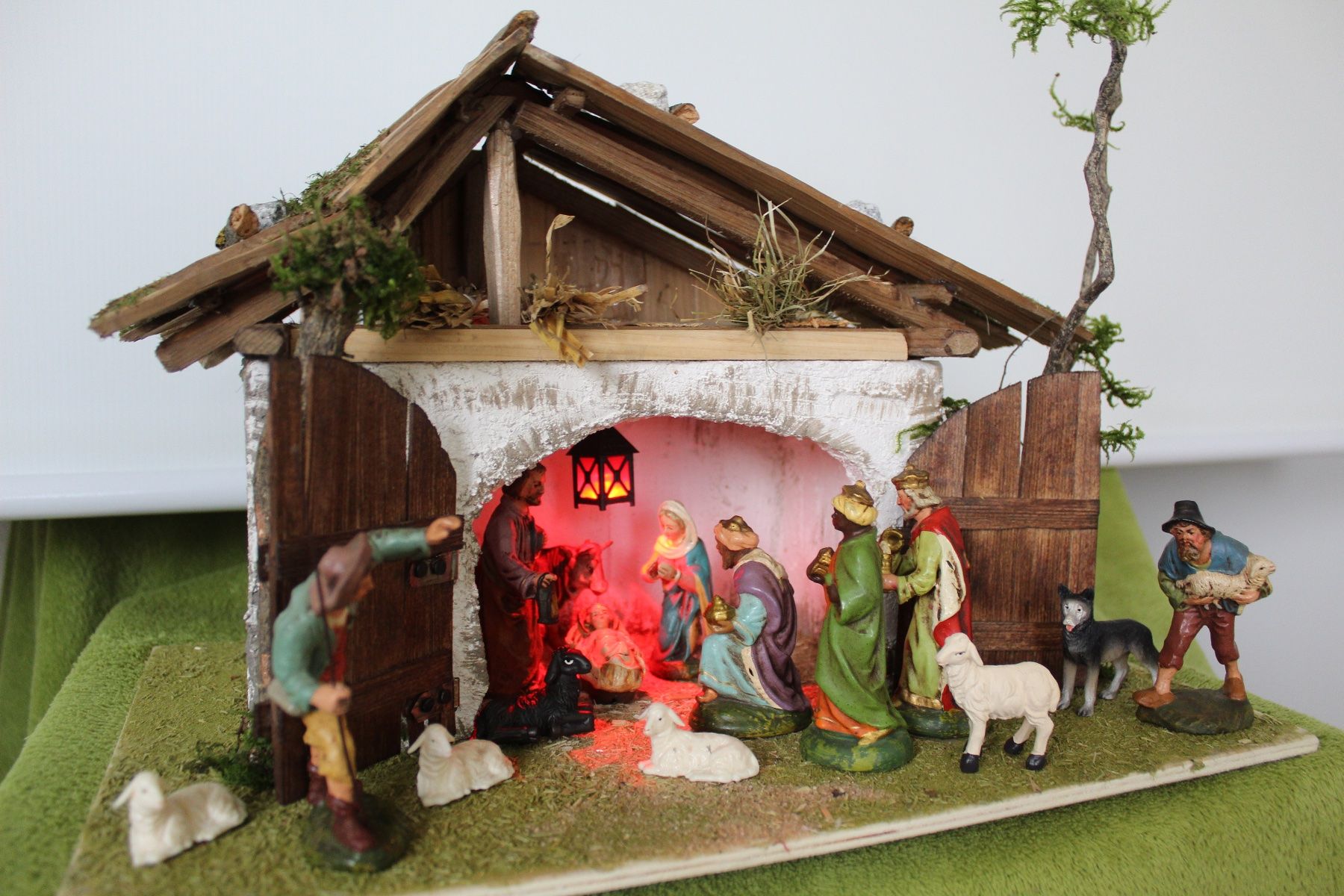 Tutte le decorazioni: Weihnachtskrippe – Usato da Sursee venduto da Santenberg 2