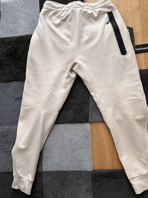 Pantaloni: Nike tech (bas) – Usato da Bussigny venduto da all_7l88 3
