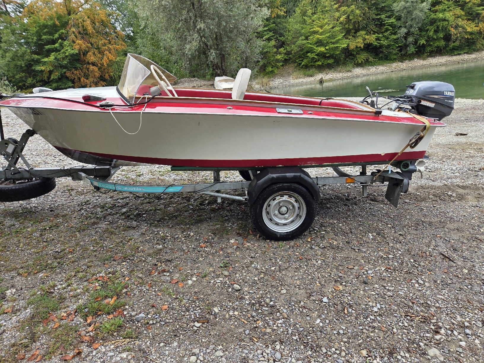 Barche: Bateau expertisé 8cv – Usato da Châtelard-p-Romont venduto da lou_hf7m