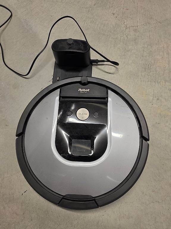 Irobot Staubsauger & Zubehör: Irobot roomba Staubsauger Roboter – Gebraucht aus Zürich von chrge1983