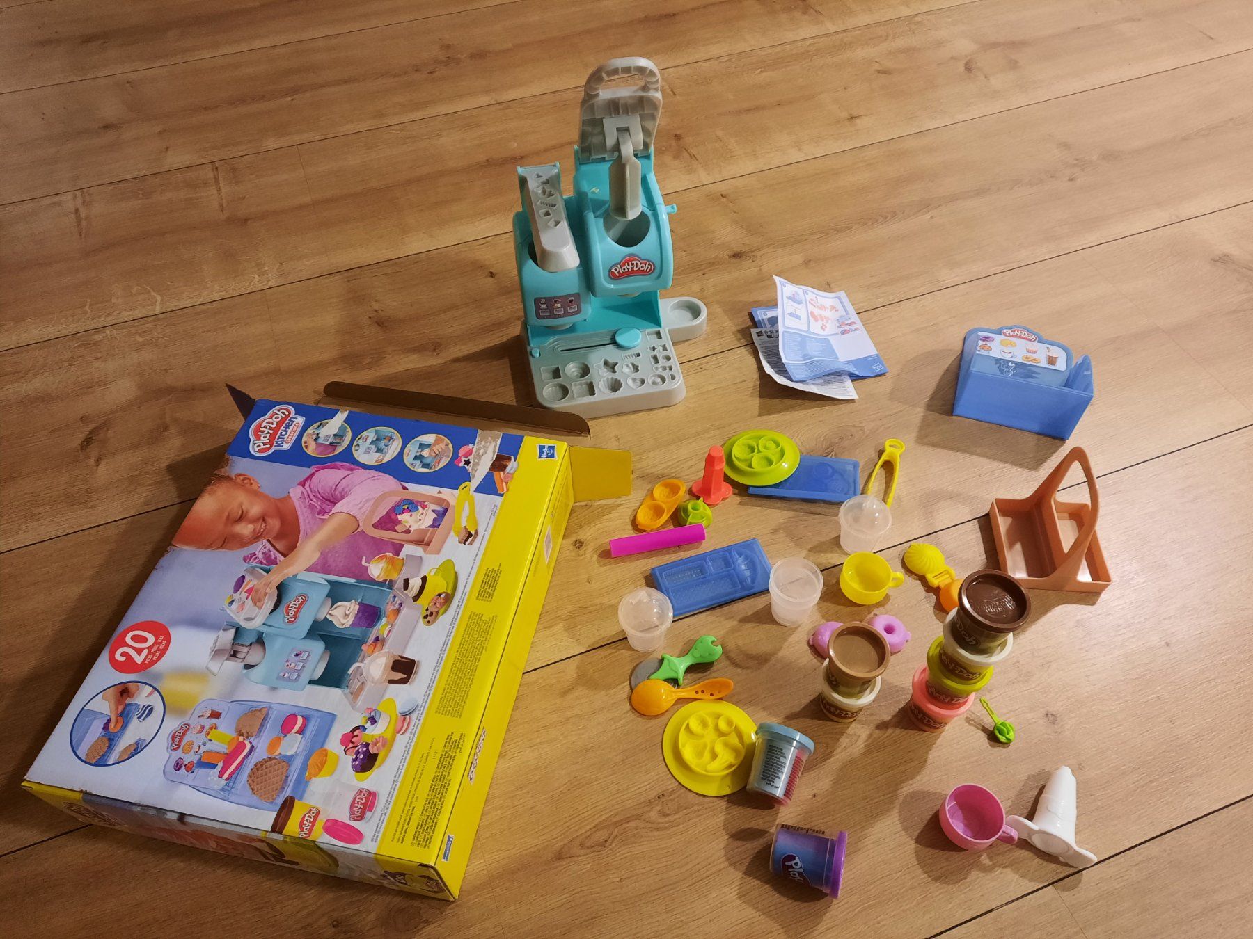 Kit bricolage: Play-Doh Kitchen Creations Eismaschine – Usato da Winkel venduto da M_gogs 1