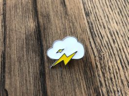 Pin Anstecker Gewitter Wolke Blitz Wetter Wut Ärger