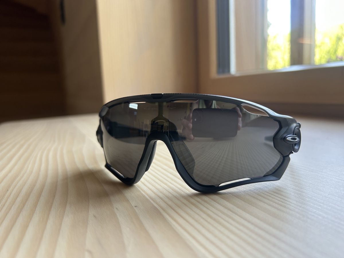 Oakley Brillen & Gläser: Oakley Sonnenbrille – Gebraucht aus Appenzell Meister. von HolderioAI