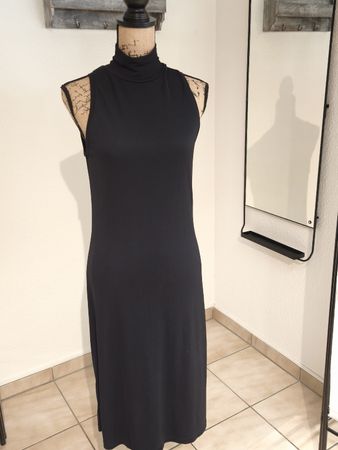 Kleid schwarz Rollkragen ärmellos MaxMara guter Zustand