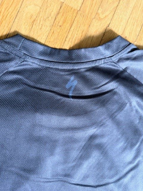 Specialized T-shirt: 3 Specialized Shirts Neu - XXL – Nuovo (secondo la descrizione) da Dübendorf venduto da kerstinbrisbane 5