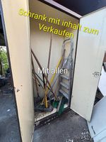 Garten Metallschrank mit inhalt