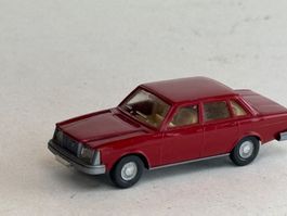 GB5- Wiking Volvo 264 rubinrot