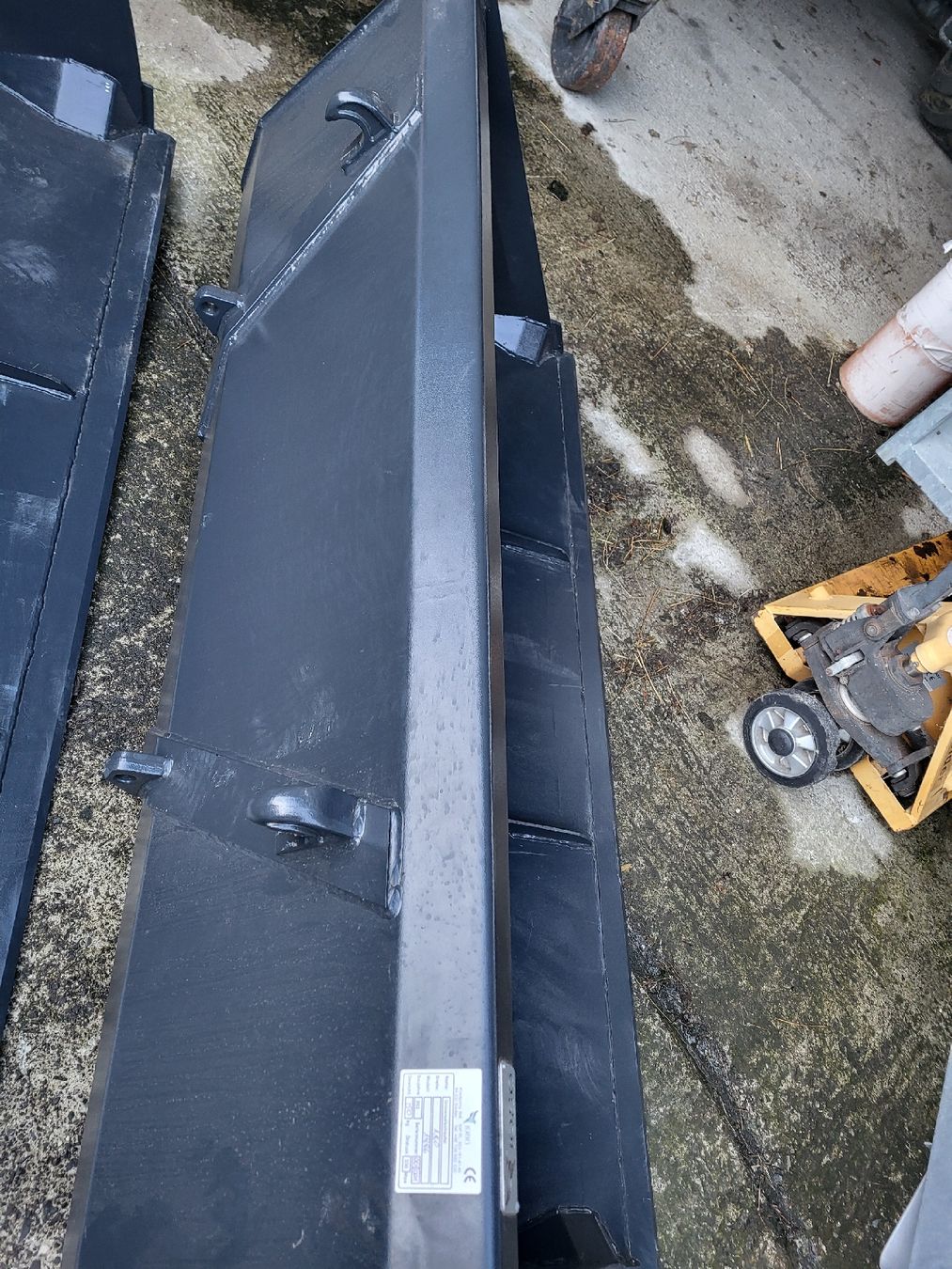 Accessori Trattori &Veicoli agricoli: Frontladerschaufel 2.0m 950.- Bar – Nuovo e nell'imballaggio originale da Giswil venduto da Hans83 2
