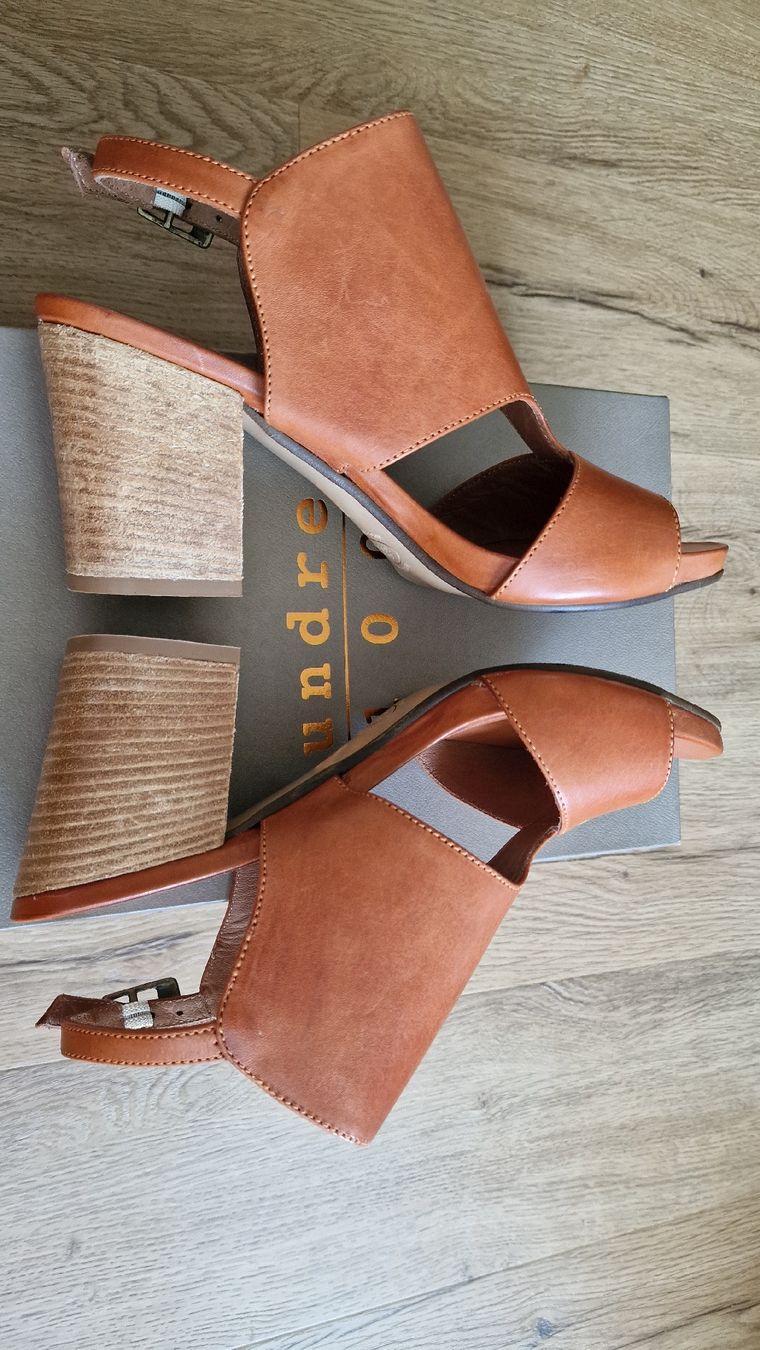 Scarpe da donna: Braune Leder Sandalen Gr. 38 – Nuovo e nell'imballaggio originale da Mönchaltorf venduto da nzhuravel 3