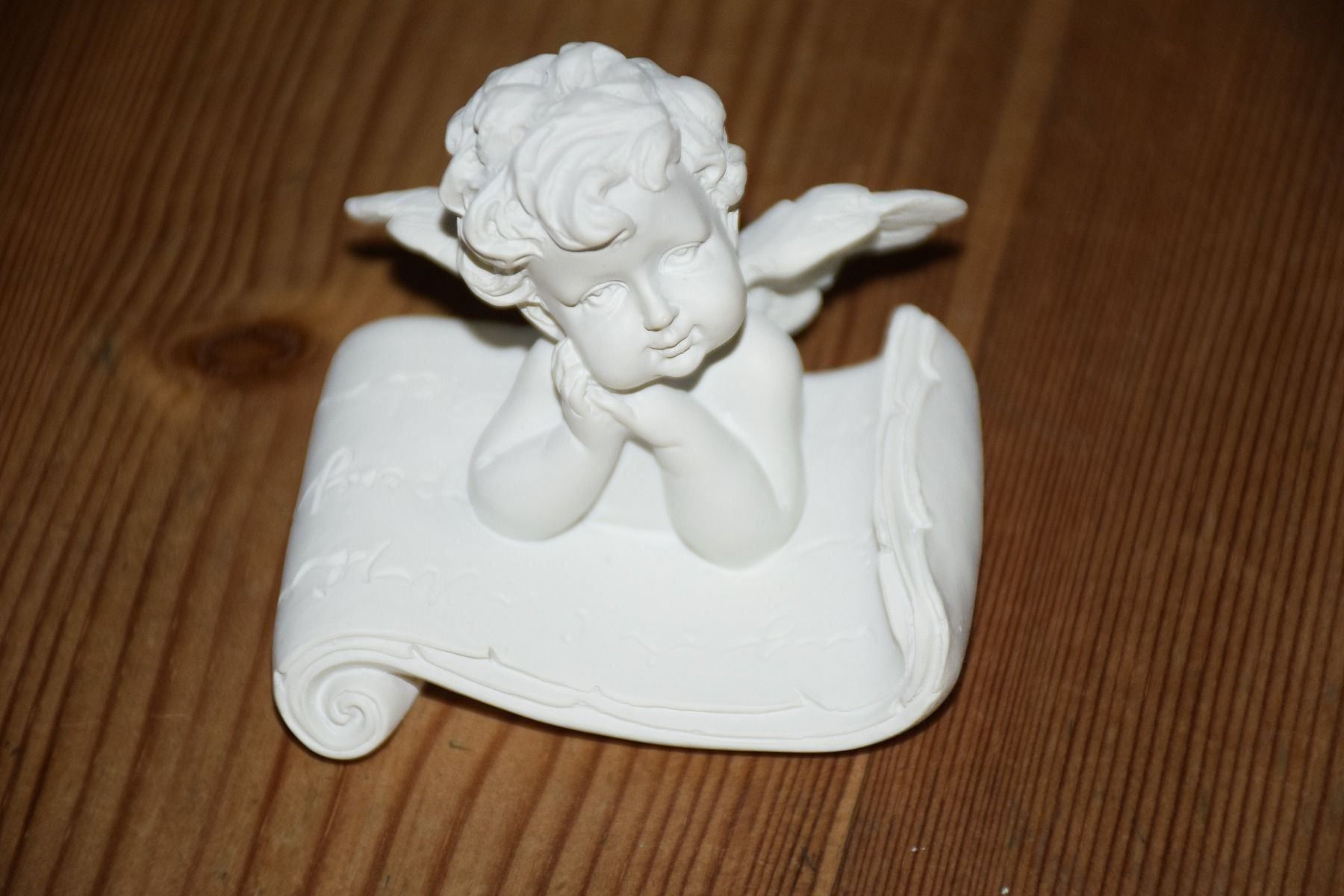 Statuette: Engeli auf Schriftenrolle Nr.10321 – Nuovo e nell'imballaggio originale da Wetzikon ZH venduto da Wetzicardo25 4