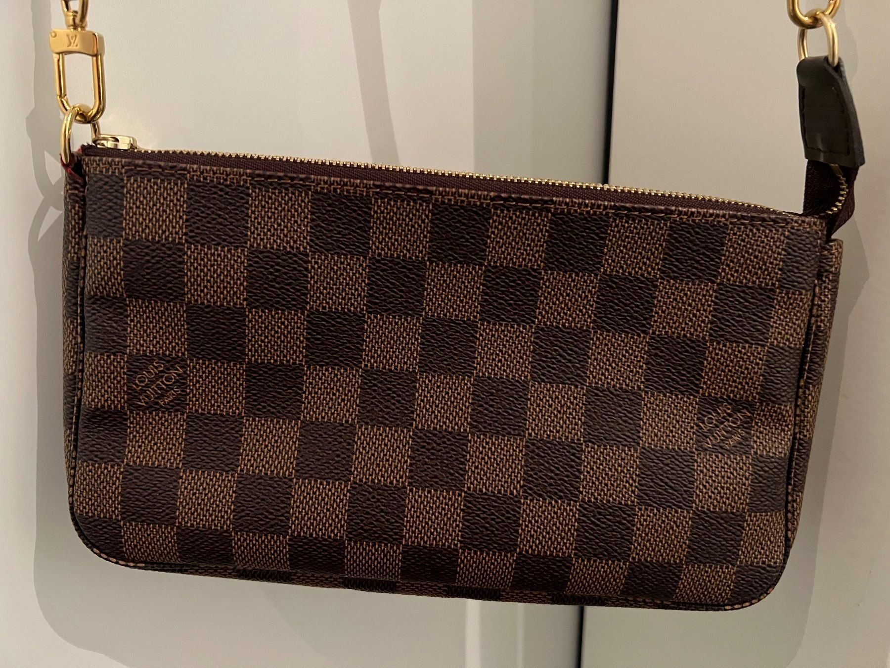 Borse: Louis Vuitton Pochette Damier Ebene NEU – Nuovo (secondo la descrizione) da Thusis venduto da Steffi_P 1