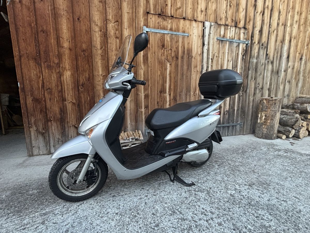 Honda Scooter: Roller Honda Lead 110 – Usato da Flumserberg Portel venduto da J.Mann 4