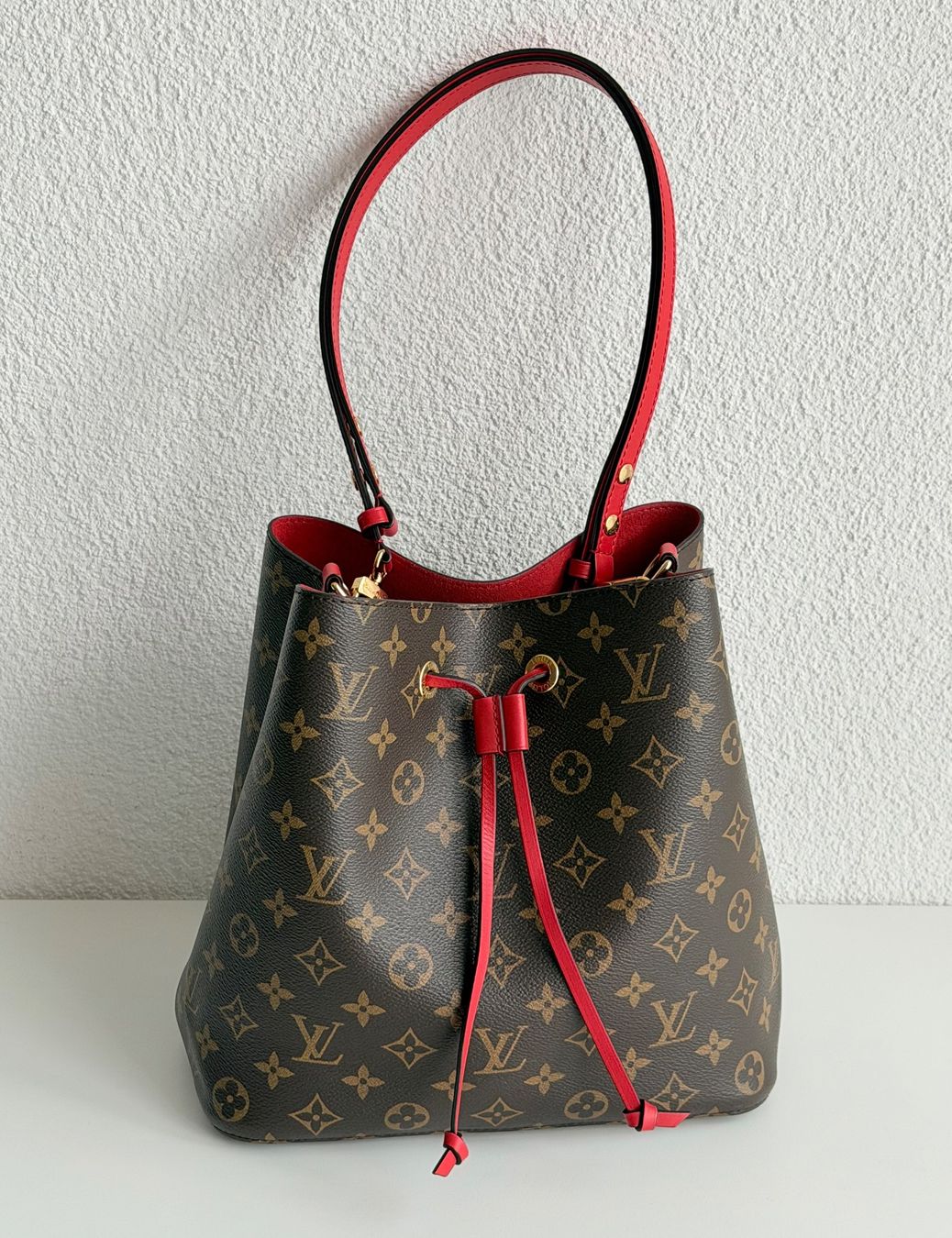Louis Vuitton Borse da donna: Louis Vuitton Néonoé – Usato da Reinach AG venduto da gab_8s7m 2
