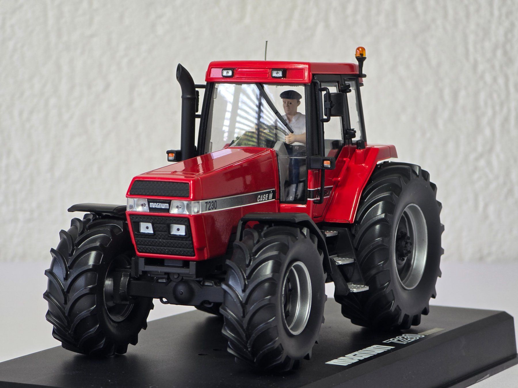 Kit di modellismo & Modellini statici: Replicagri, Case IH Magnum 7230, rot, Vitrine – Nuovo (secondo la descrizione) da Kloten venduto da Nicola2 4