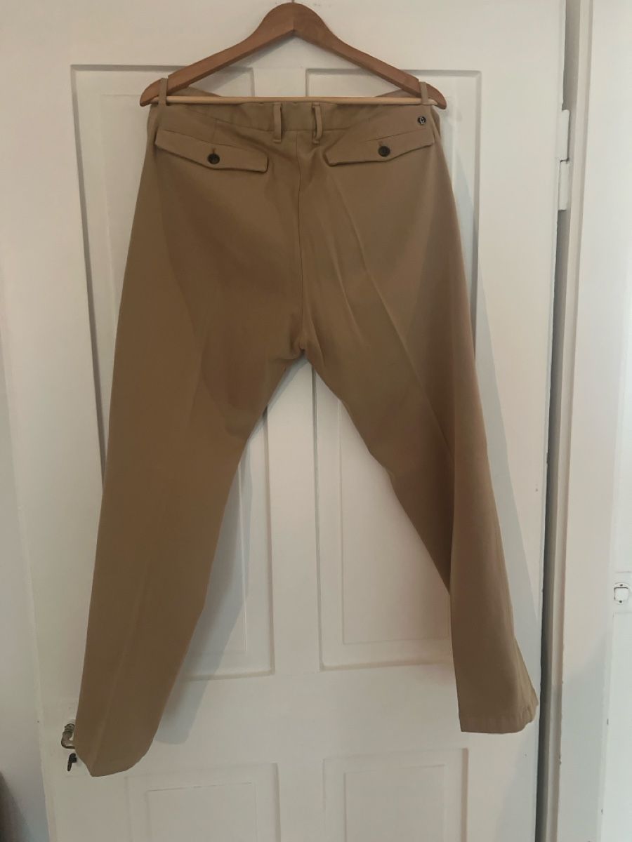 Closed Hosen: Chinos Closed  – Gebraucht aus Biel/Bienne von Sev.mart 2