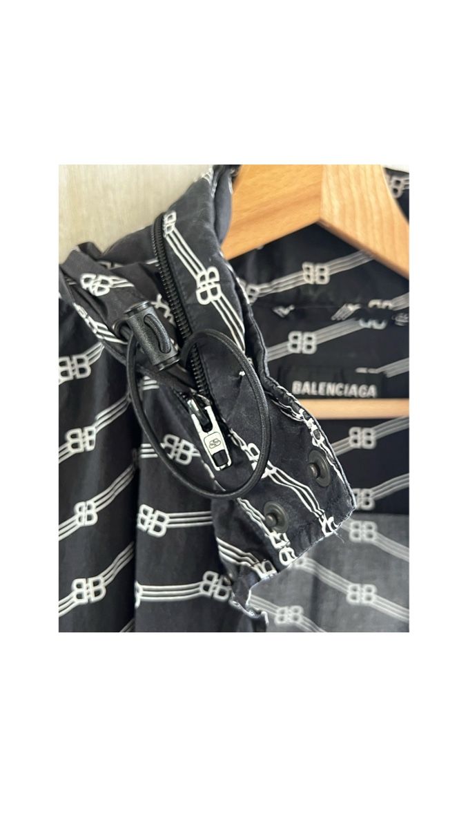 Camicie: Balenciaga – Nuovo (secondo la descrizione) da Zürich venduto da Soudeh_Alice 4