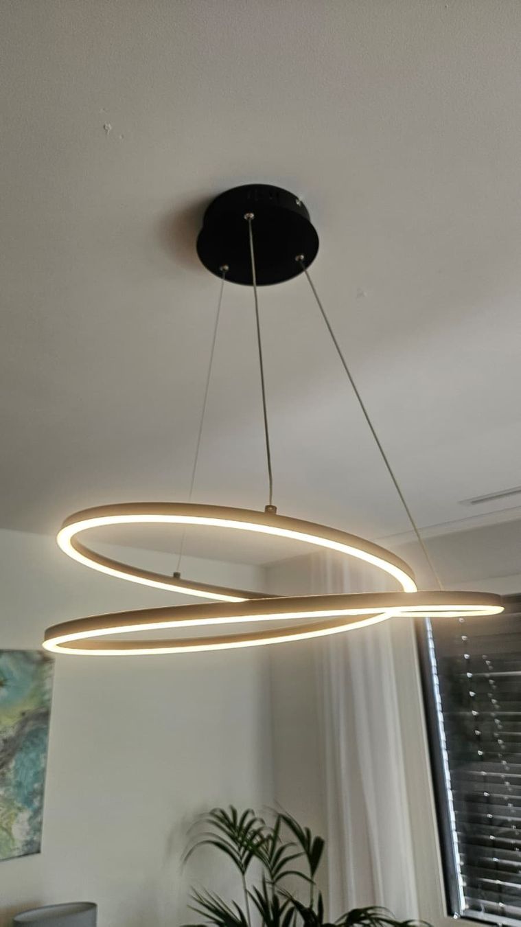 Lampadari & plafoniere: Neuwertige, moderne Esszimmer-/Deckenlampe – Usato da Aadorf venduto da FabioTheLeg