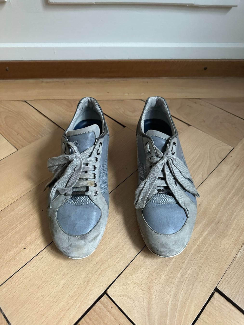 Hugo Boss Scarpe da uomo: HUGO BOSS - Leder Sneaker grau 43 – Usato da Zürich venduto da Diazaio 1