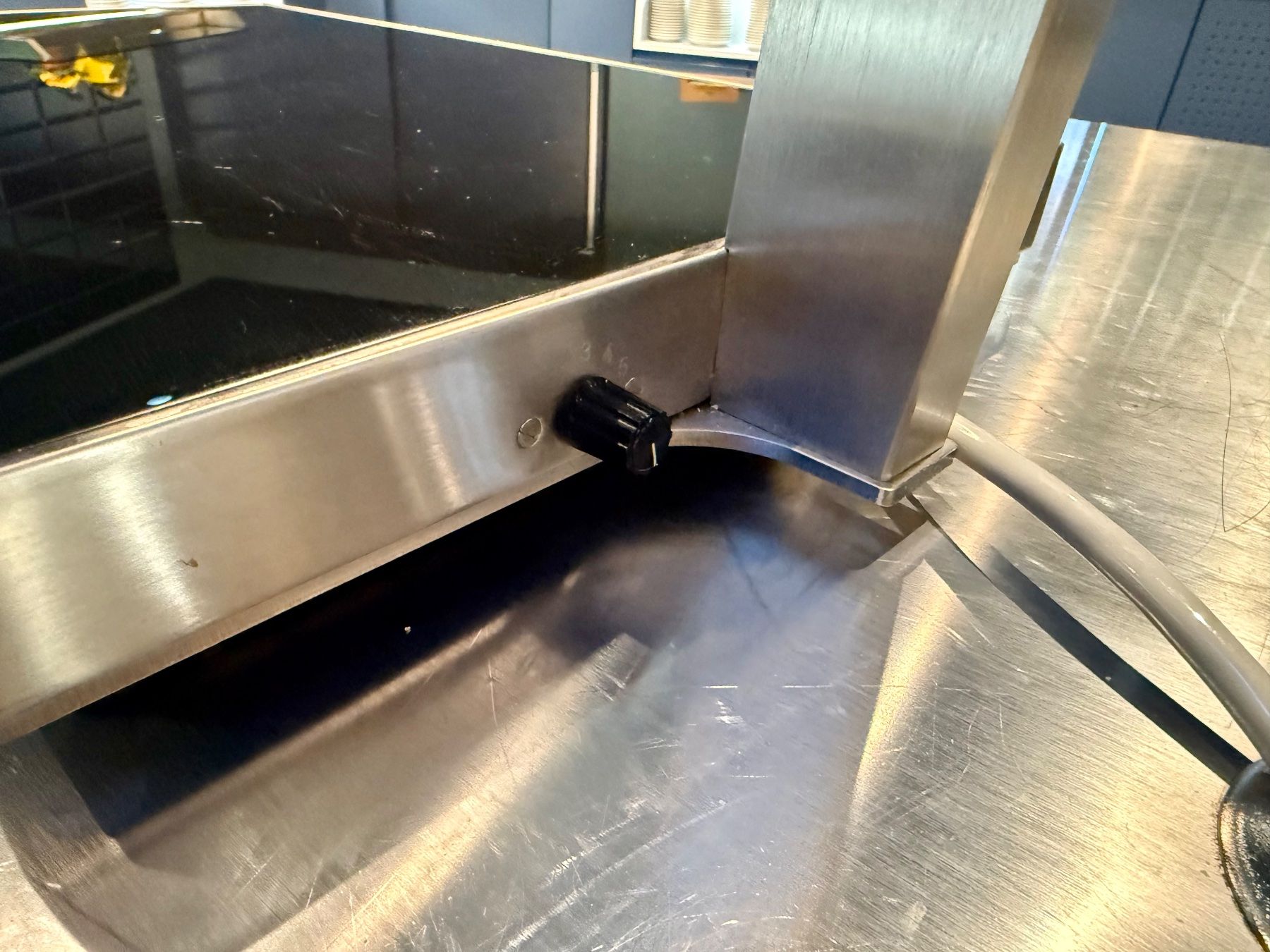 Elettrodomestici da cucina: Warmhalte Platte mit Heizstrahler – Usato da Emmenbrücke venduto da Cookie07 2