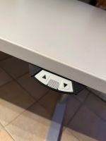 Neuer elektrisch höhenverstellbarer Bürotisch – 200 x 100 cm