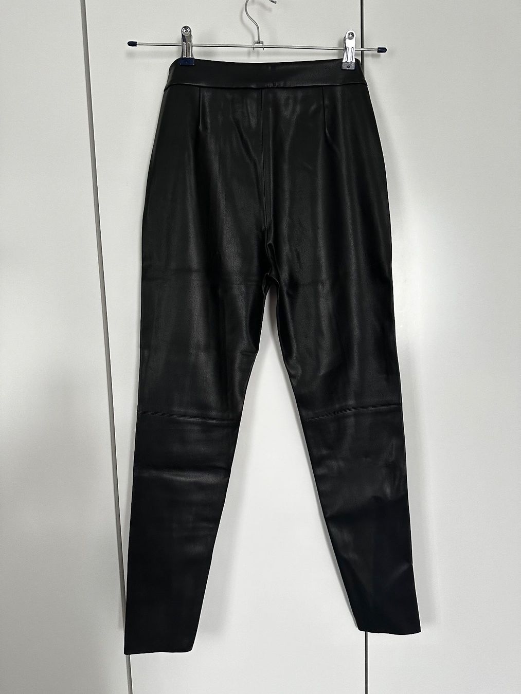 Zara Hosen: Kunstlederhose Zara Grösse S schwarz – Gebraucht aus Wagenhausen von vintagesecondhand 2